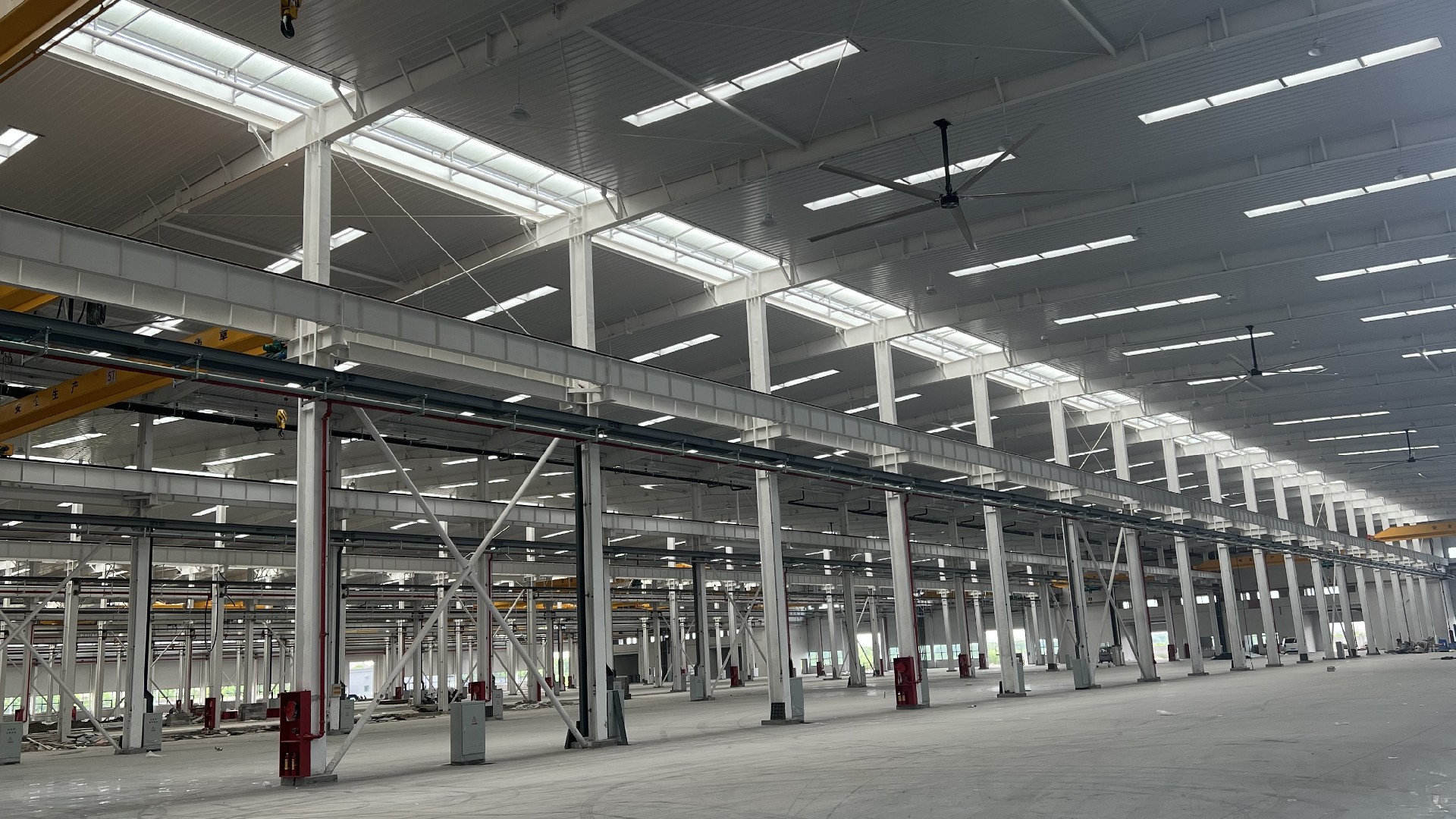 Comparison of Dawang Ventilation with Common-Brand HVLS Industrial Fans